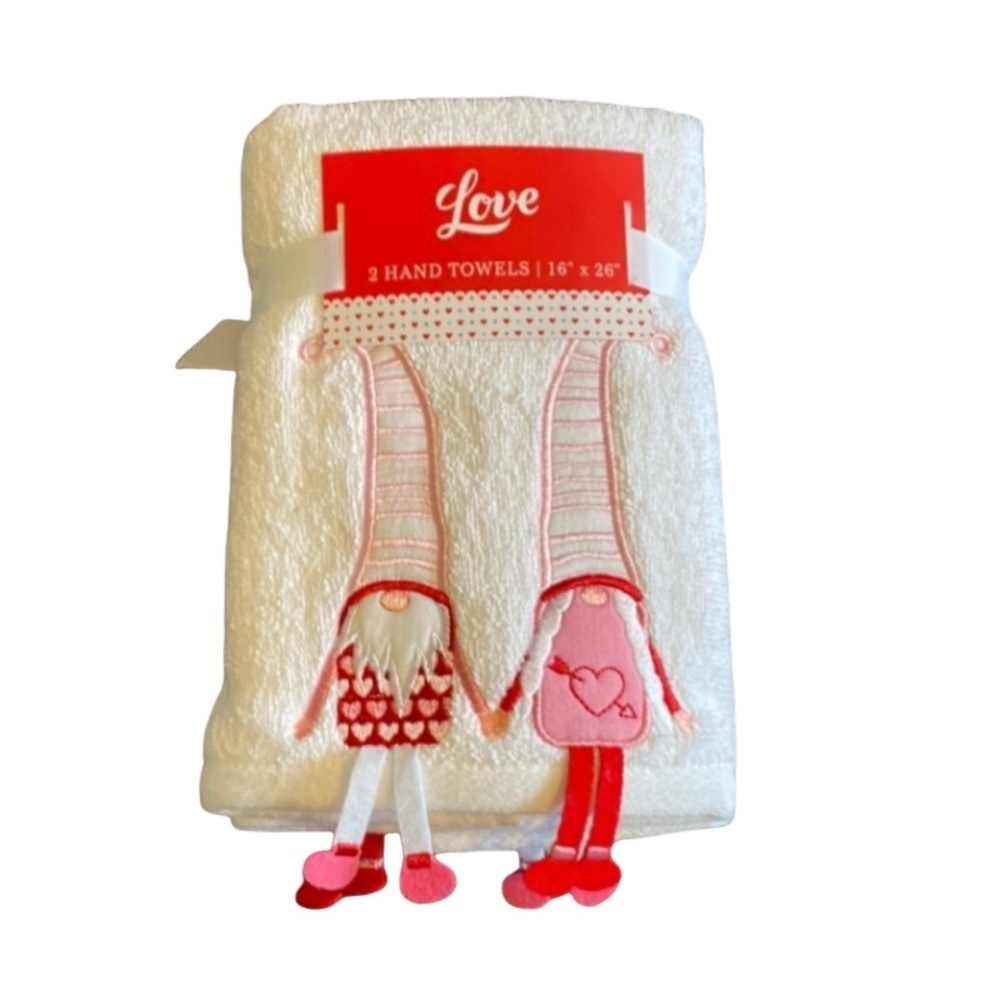 Love set of 2 hand towels. Size 16” x 26”. Gnomes.
